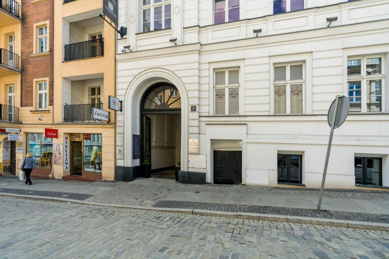 Modish Studio Old Town By Renters Apartment Poznan