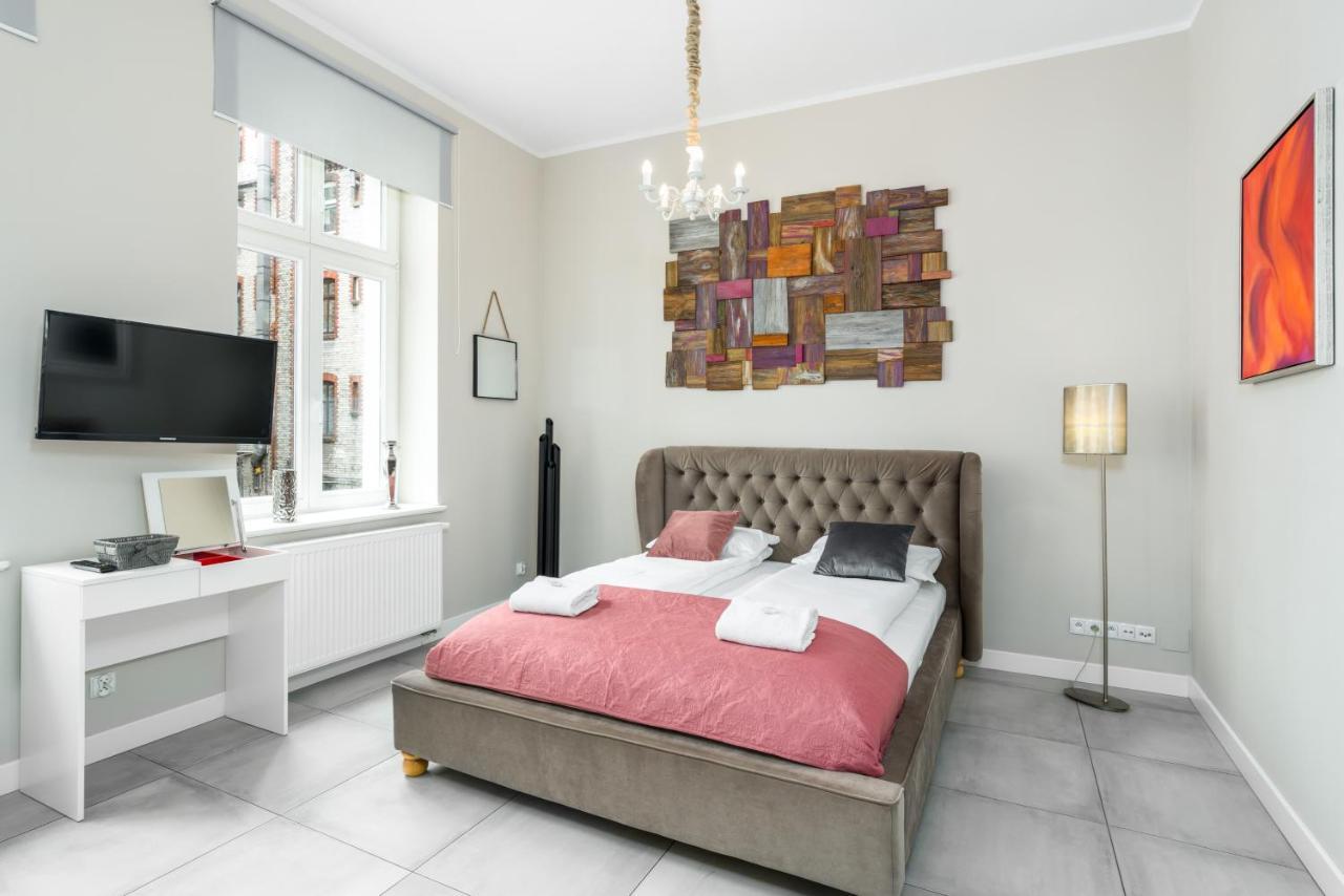 Modish Studio Old Town By Renters Apartment