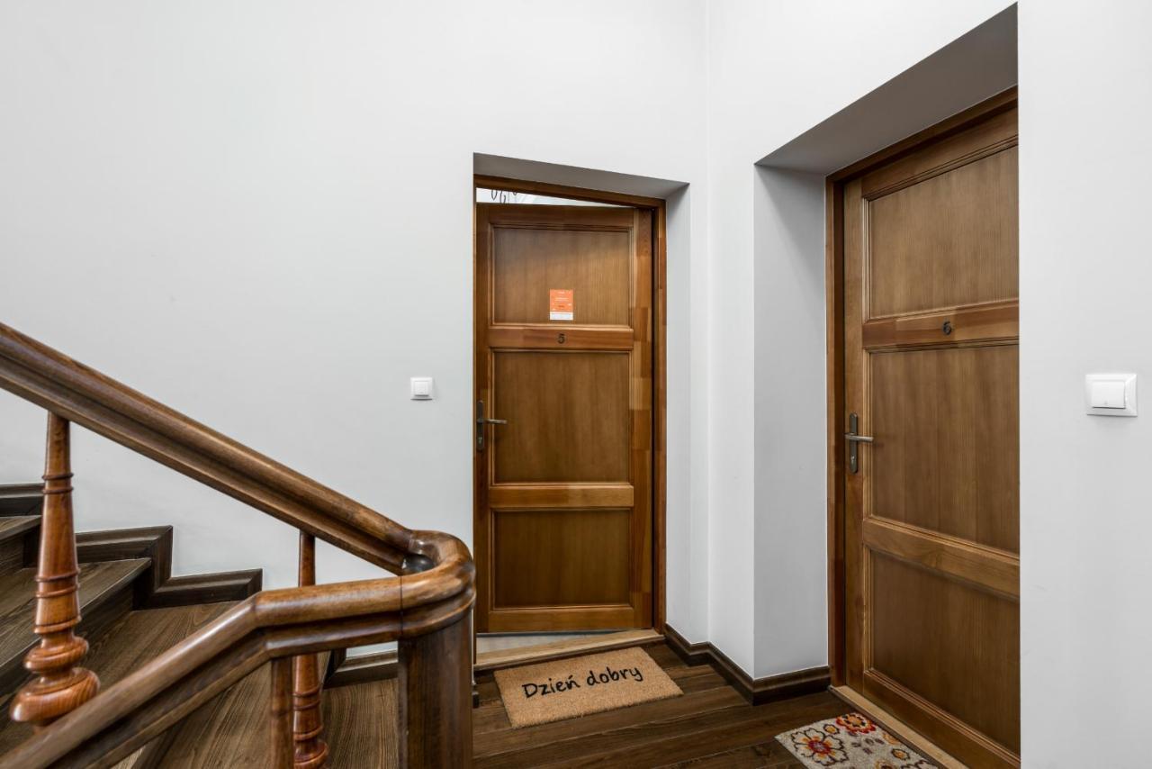 Modish Studio Old Town By Renters Apartment *