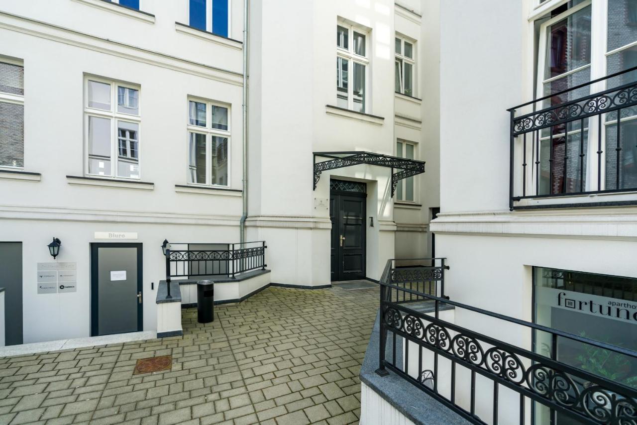 Modish Studio Old Town By Renters Apartment Poznan